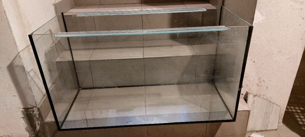 Sprzedam akwarium około 60 ltr.