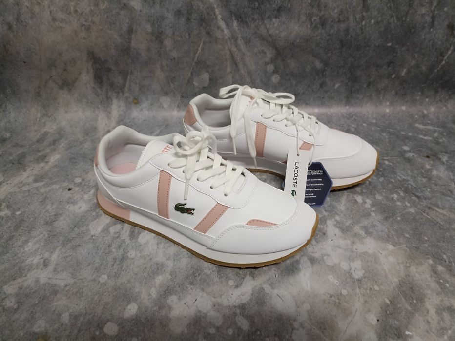 Жіночі кросівки Lacoste 38р