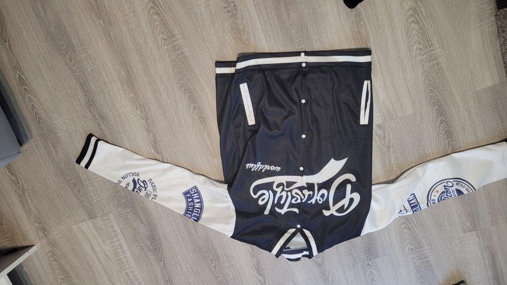 Sprzedam Bluza rozmiar L