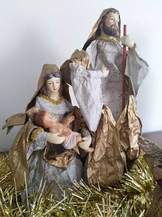 Sagrada Família (grande) com Anjo