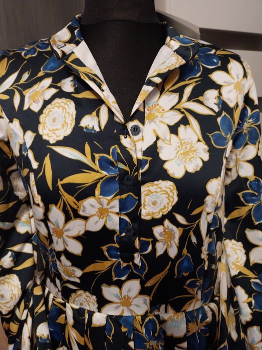 Sukienka s m w kwiaty, długi rękaw