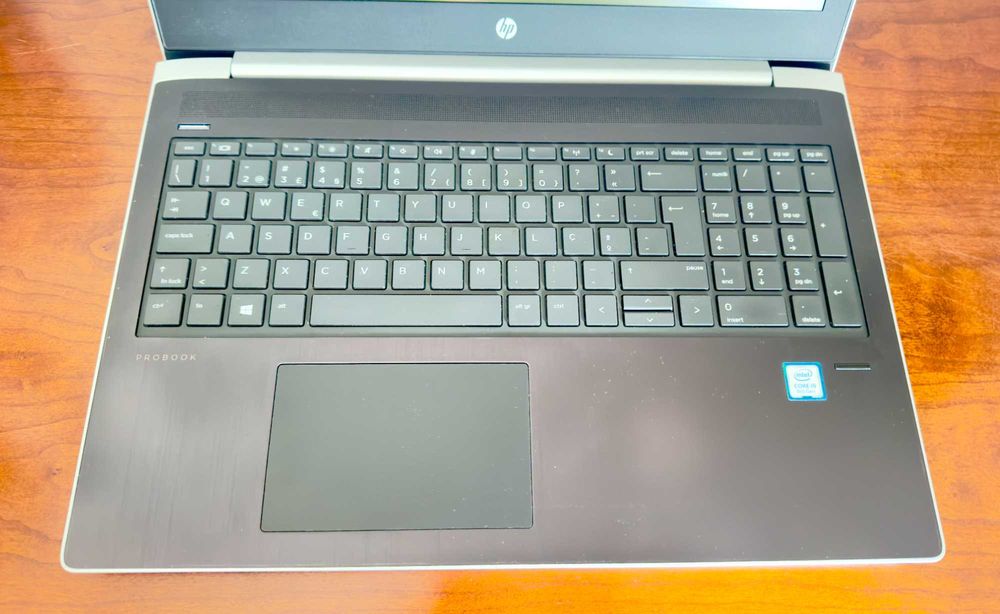 HP ProBook 450 G5 15.6" Full HD / i5-8250 Quad Core / 16 GB RAM / 256 GB NVMe SSD64283897019137121