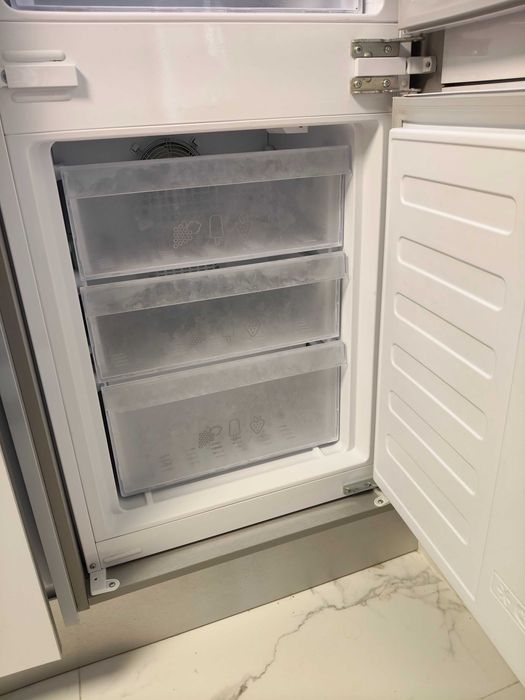 Frigorífico encastrado Teka