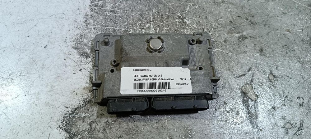 Centralina Do Motor Uce Skoda Fabia Combi 5J5