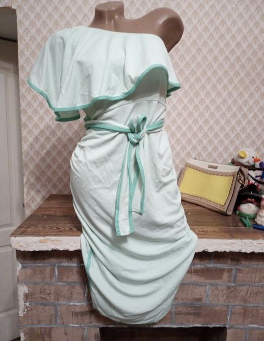 Сукня міді Boohoo розмір Л