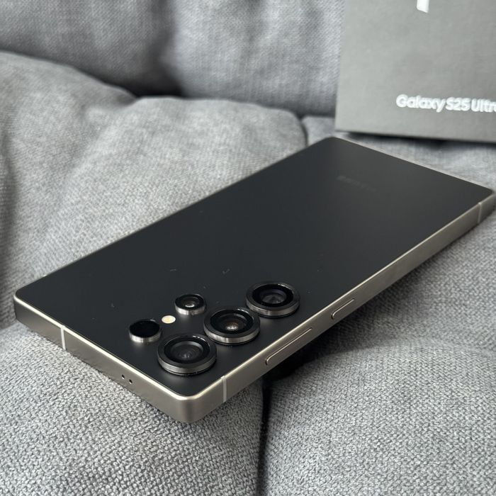 Samsung S25 Ultra 12/256 Titan