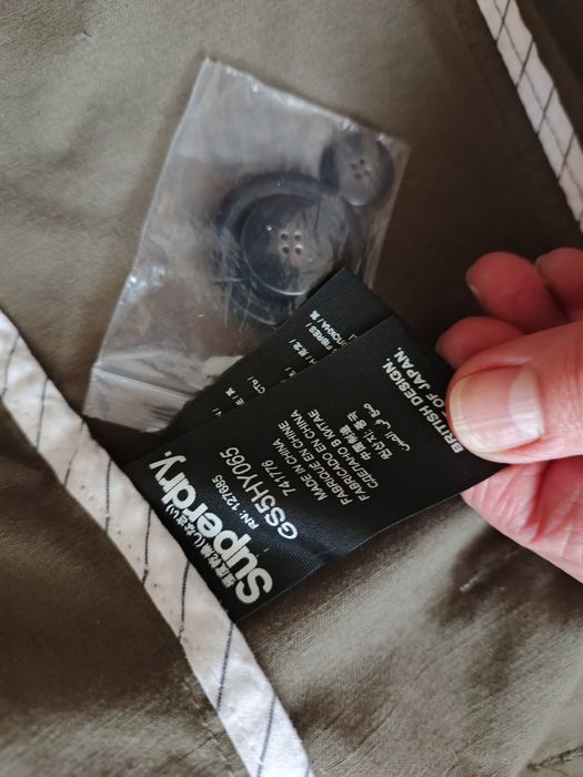 Фірмова куртка вітровка Superdry p.S