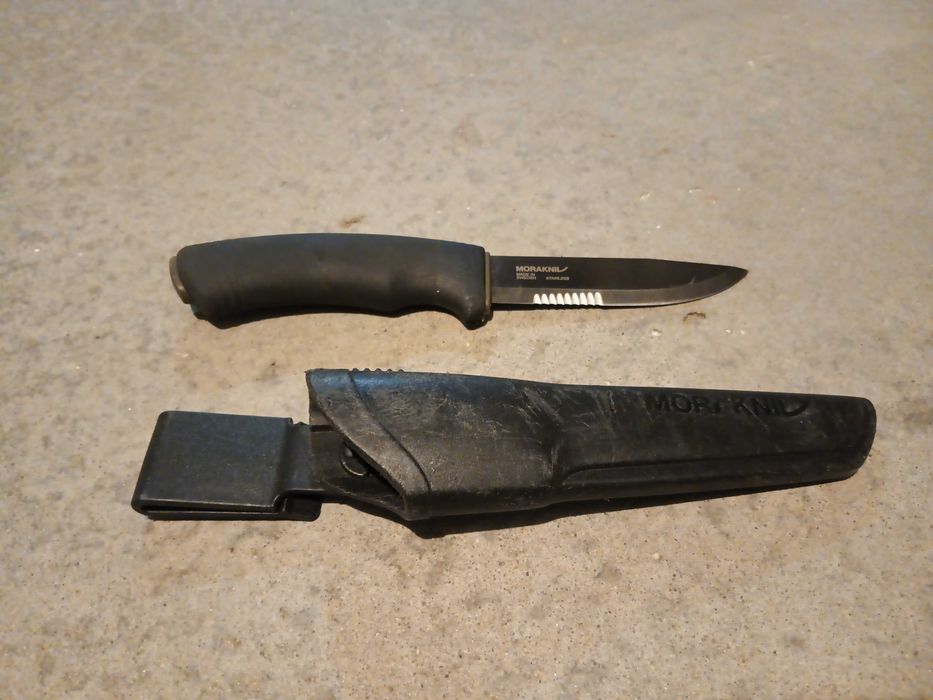 Nóż Mora Bushcraft Srk