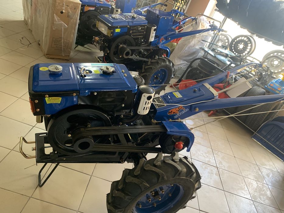 Продам мотоблок Зубр 12 к.с, Доставка.