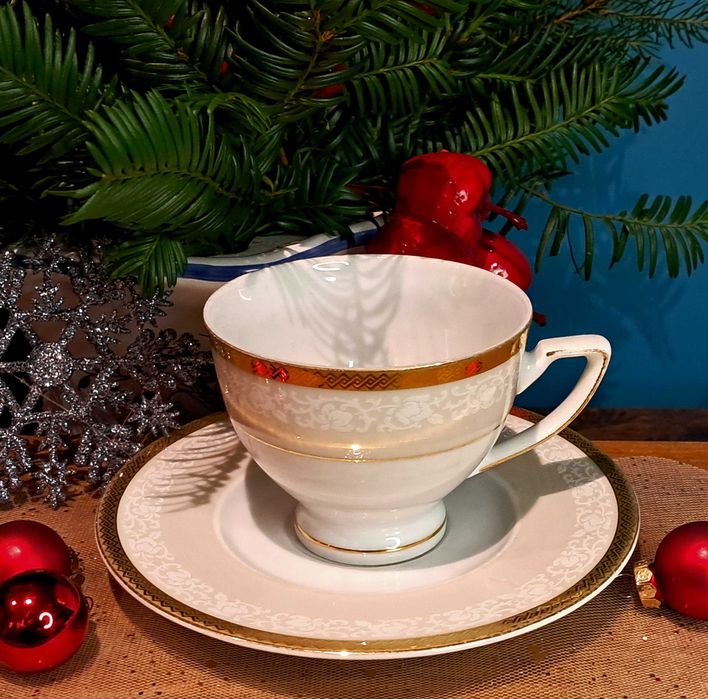 Winterling Marktleuthen filiżanka i spodek beżowo złota dekoracja