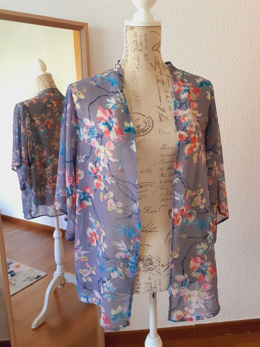 Quimono floral Atmosphere