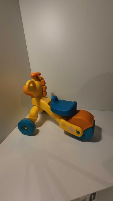 Little Tikes – Jeździk Żyrafa