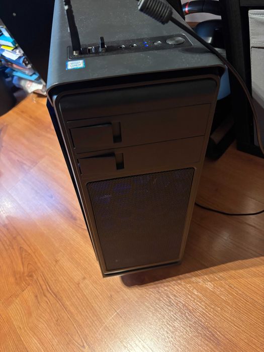 PC Gaming i3-9100F + RX 580 4GB + 8GB RAM + SSD 240GB + HDD 1TB