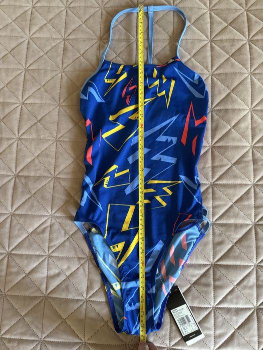 Продам купальник на дівчинку Adidas
