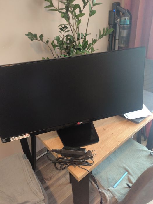 Monitor Lg 29" (29UM65-P)