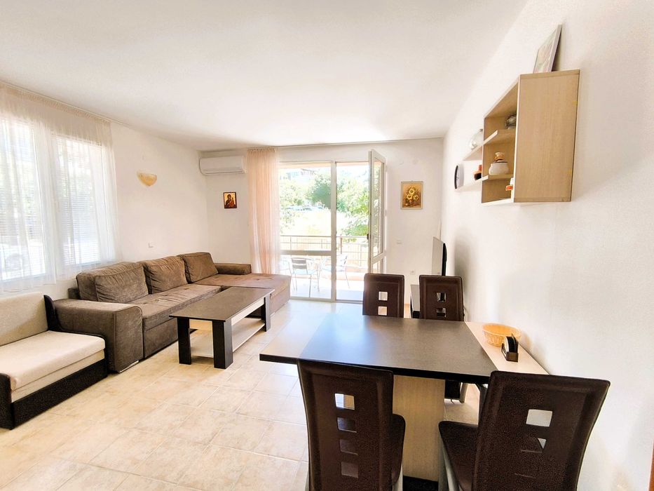 Здається в оренду  двокімнатний апартамент, Болгарія, Святий Влас