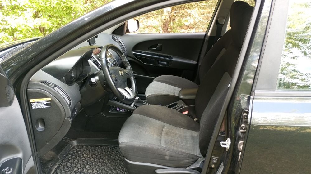 Kia cee'd 1,4 benzyna