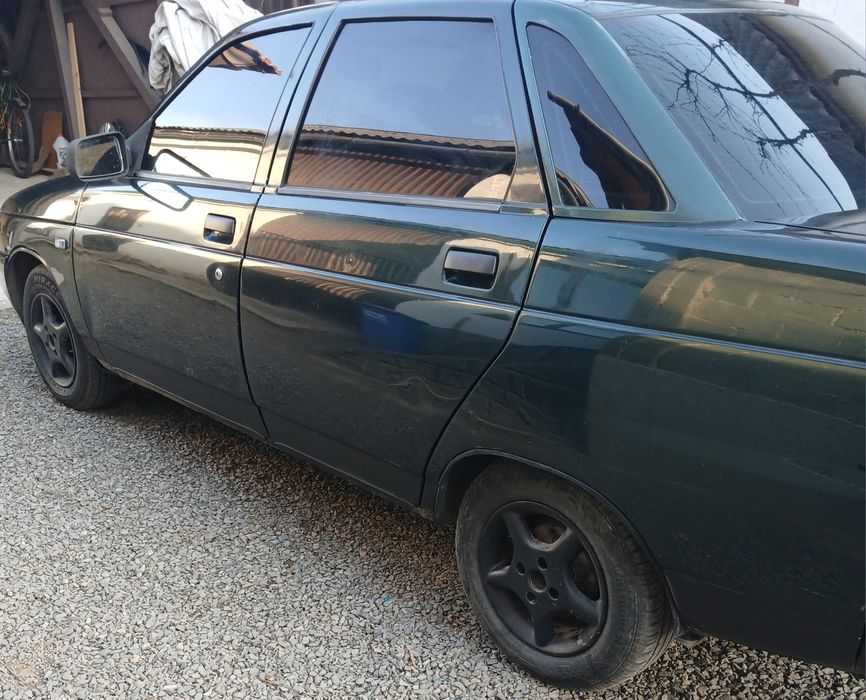 Автомобіль ВАЗ 2110