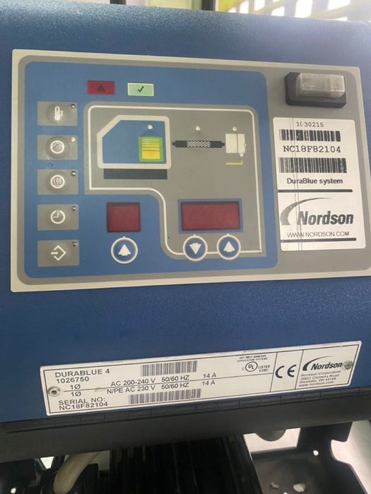 System do kleju Nordson DuraBlue 4 z głowicami MiniBlue II SureBead