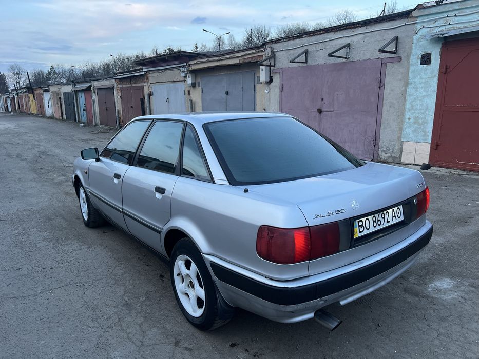 Продам ауді 80 б4