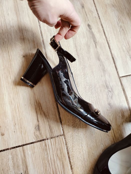 Buty na obcasie 37