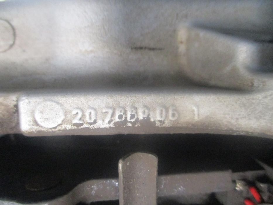 PINÇA TRAVÃO FRONTAL DIREITA PORSCHE CAYENNE 2003