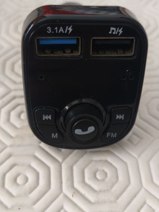 Transmissor FM para automóvel, bluetooth, com slot cartão de memória e carregamento