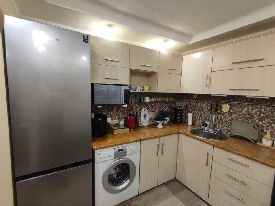 2к вул. Балакіна цегляний будинок, середній поверх І КОД 45106