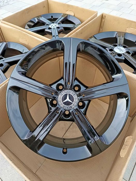 #M21C Alufelgi R17 5x112 ET44 Mercedes A B CLA GLA GLB