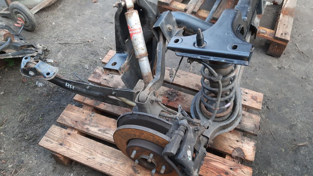 Oś wózek sanki tylne Ford Mondeo mk3 kombi