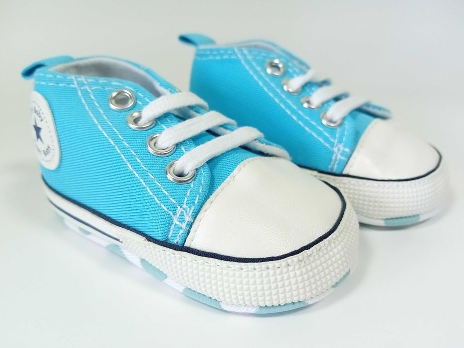 Ténis bebé novos - tamanho 11 - azul claro
