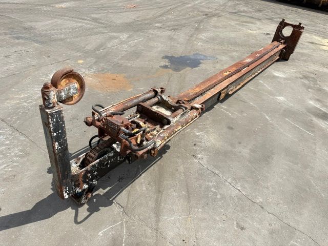 maszt do wiertnicy z posuwem hydraulicznym