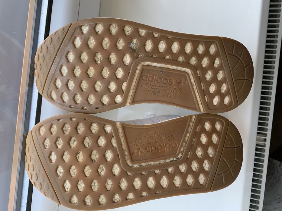 Adidas NMD R1 42 розмір