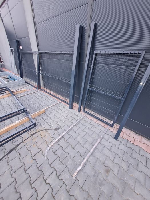 Kompletne ogrodzenia panelowe, podmurówka, słupki, łączniki, obejmy