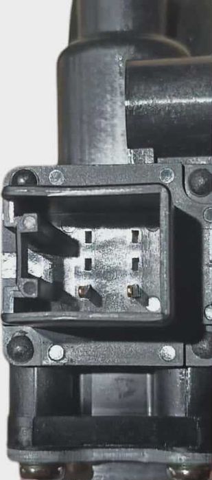 Silnik podnoszenia szyby D01G5858X prawy przód Mazda 2 3 NOWY