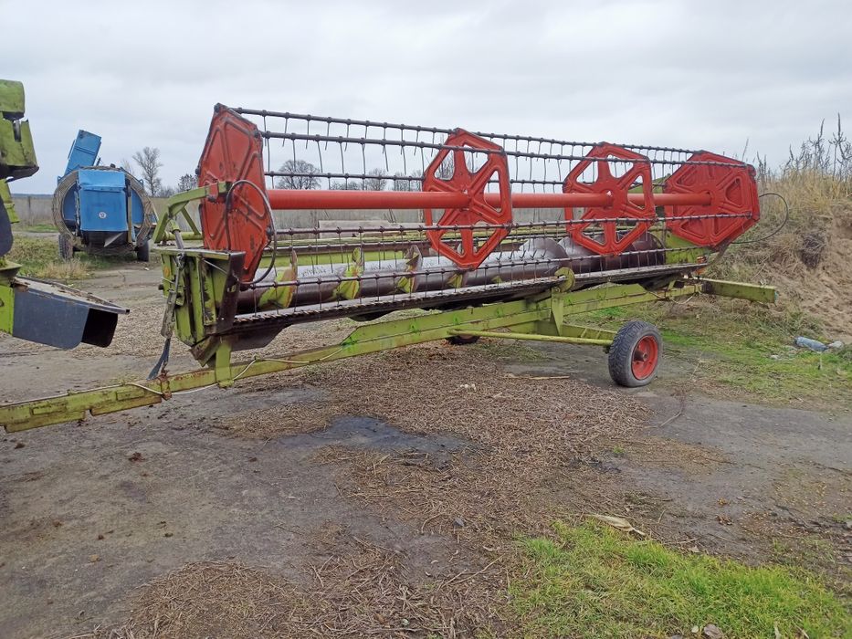 комбайн CLAAS Dominator 100