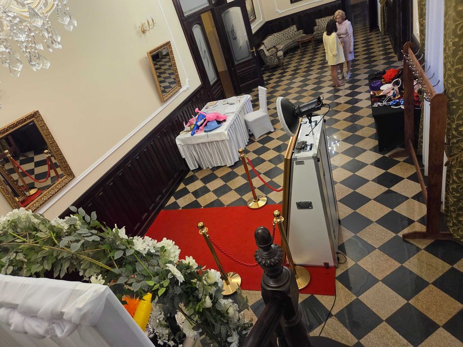 FOTOLUSTRO - Zaskocz gości - Wesela - Urodziny - Imprezy firmowe