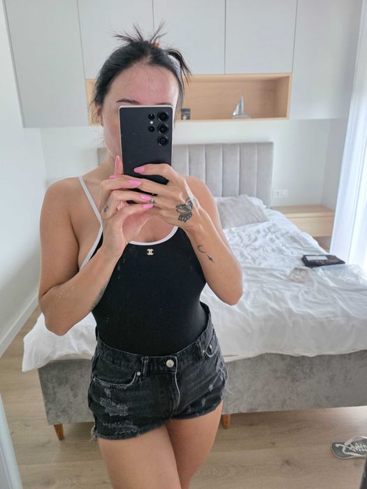 Body czarno białe