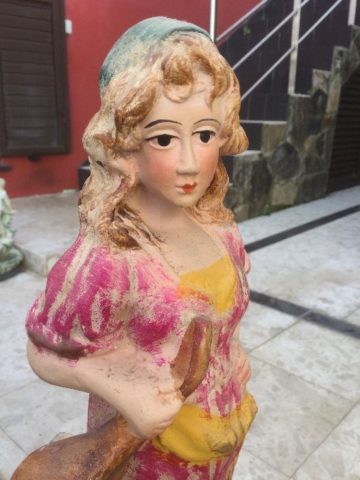 Escultura Portuguesa terracota das Caldas da Rainha séc XIX 40cm.