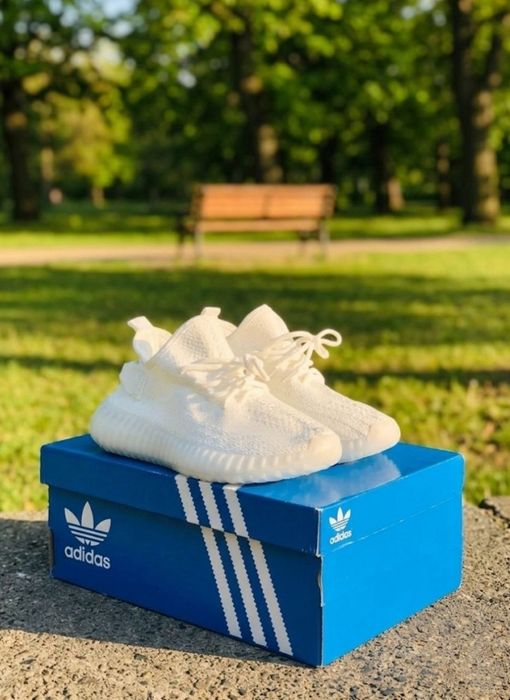 Чоловічі кросівки Adidas Yeezy Boost 350 V2/білі текстильні ізі адідас