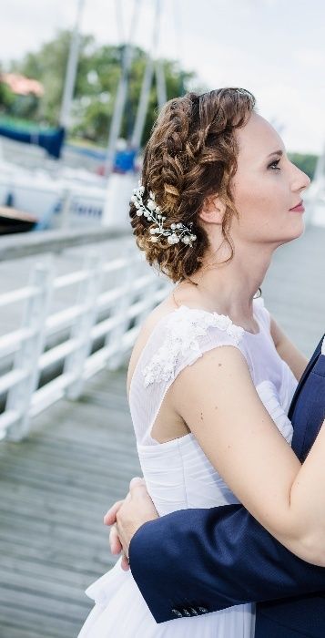 Lekka, zwiewna suknia ślubna, rozm. 34/36