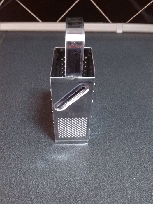 Ralador tradicional em metal