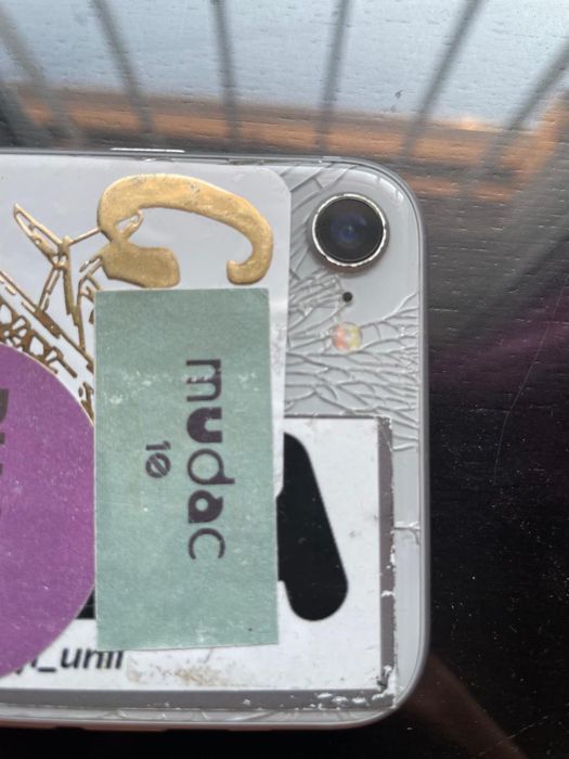 iPhone 8 - 64GB - Bom estado