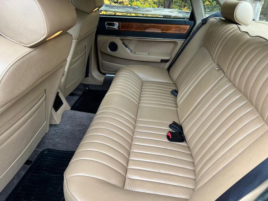 Jaguar XJ40 Sovereign 3.6 1989