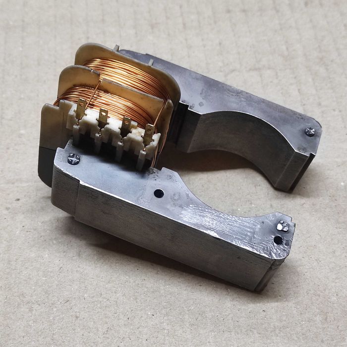 Статор (катушки) на кухонный комбайн Bosch МUM5