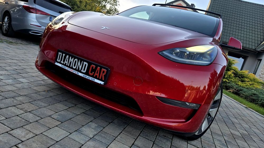 Tesla Y