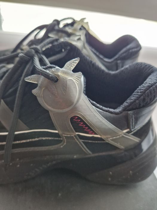 Snikersy firmy Pinko