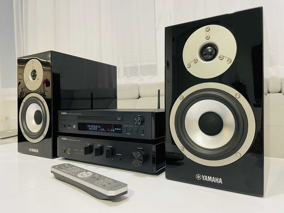 Kolekcjonerska Wieża Yamaha Grand PianoCraft MusicCast MCR-N870 D 670