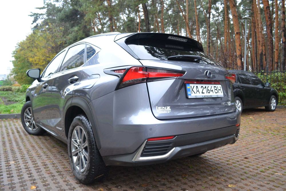 Lexus nx 300h 2018 Відмінний стан