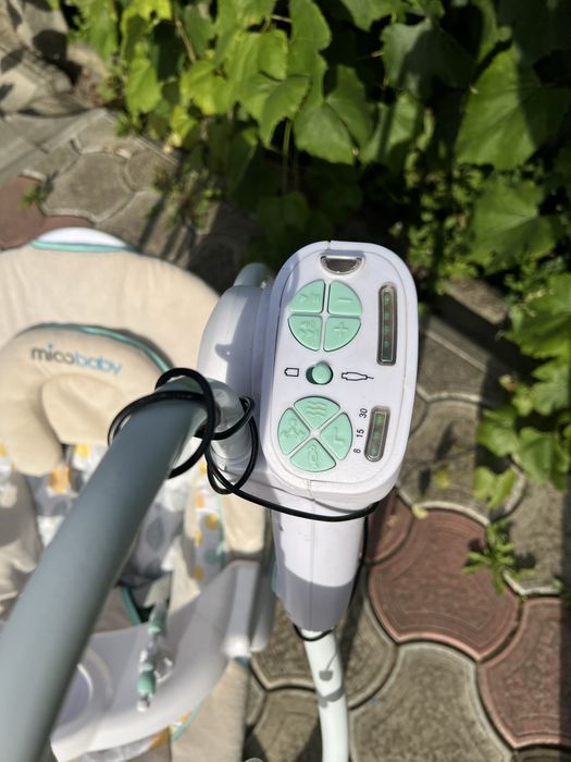 Гойдалка/заколисуючий центр